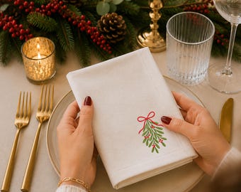 Embroidered Mistletoe Napkins, Personalized Christmas Table Setting, Custom Name Napkins