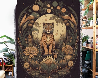 Couverture tissée tigre de forêt, tapisserie animal foncé, tigre de la jungle, couverture de canapé tigre fleur de style vintage, cadeau de pendaison de crémaillère