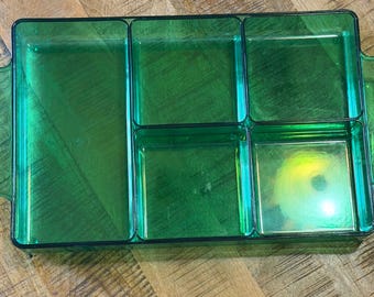 Vassoio da portata vintage verde William Sonoma con 5 scomparti rimovibili in acrilico.