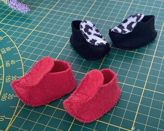 PDF-Schnittmuster für lustige Filzschuhe für 33 cm große Puppen wie Paola Reina und andere 33-35 cm große Puppen