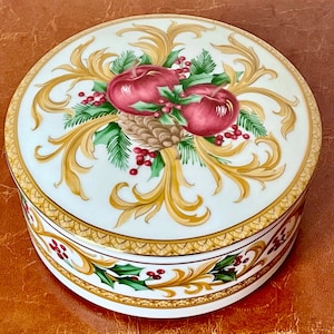 Vintage Mikasa Holiday Orchard Christmas Trinket Box Christmas Porcelain Trinket Box 1995 Candy Dish Jewelry Box PC828