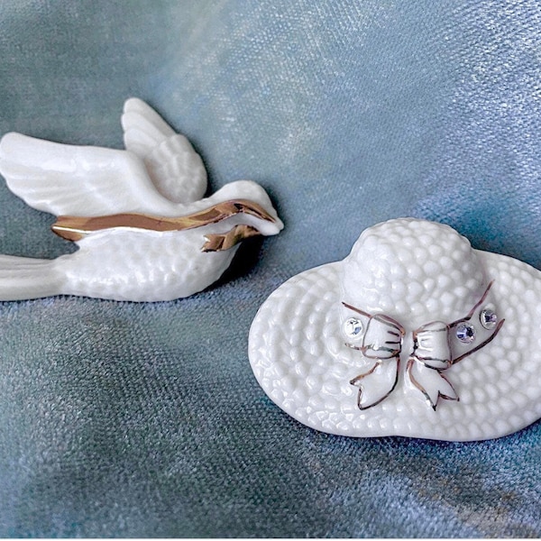 Lenox Brooch Set Fine China Straw Hat and Dove Pins Trimmed in Gold CJ413