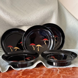 Vintage Japanese Wajima Lacquerware Snack Plates Set of 5 Makie Handpainted Red and Gold Mushroom Design SI2282