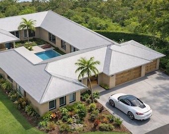 Casa con cortile interno, planimetria della casa, garage triplo, villa, stile resort