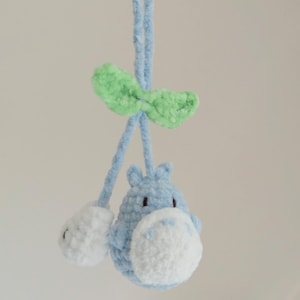 Colgante de Totoro de ganchillo para coche, colgador de espejo retrovisor Ghibli hecho a mano, accesorio para bolso amigurumi, peluche suave de espíritu del bosque, regalo único de anime para imagen 12