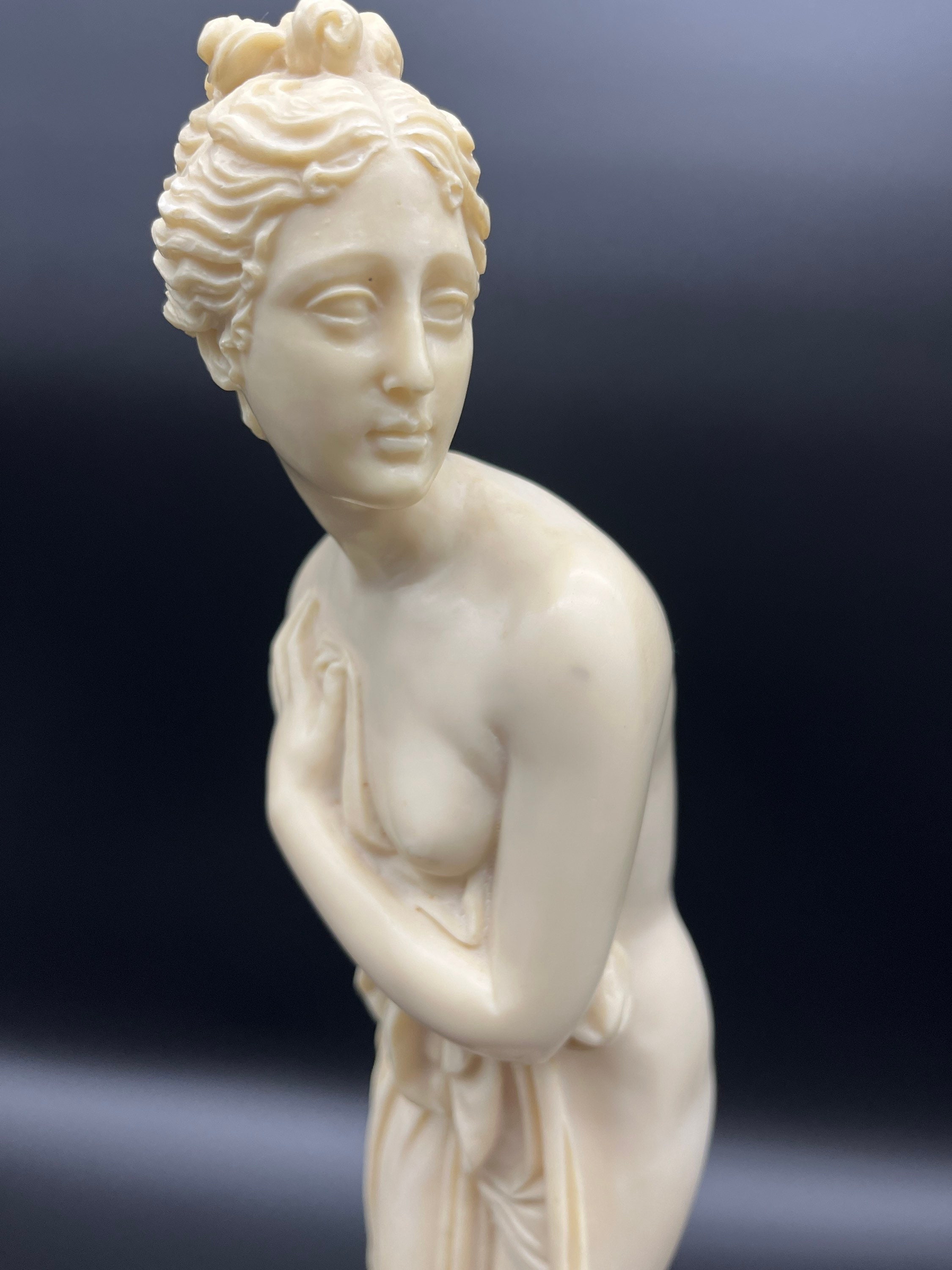 クラシックフィギュア　アンテルマ　サンティーニ　ヴィーナス　女性像　裸婦像 2025年最新】a santini 彫刻の人気アイテム - メルカリ