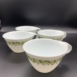 Vintage Corelle Corningware Spring Blossom Crazy Daisy Green & White Hook Handle Set of 4 Tea cups/soup/mugs