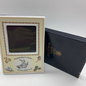 Royal Worcester Porcelain Days of the Week Children&#39;s Photo Frame By Appt to her Majesty Queen Elizabeth ll Vintage Gift ware