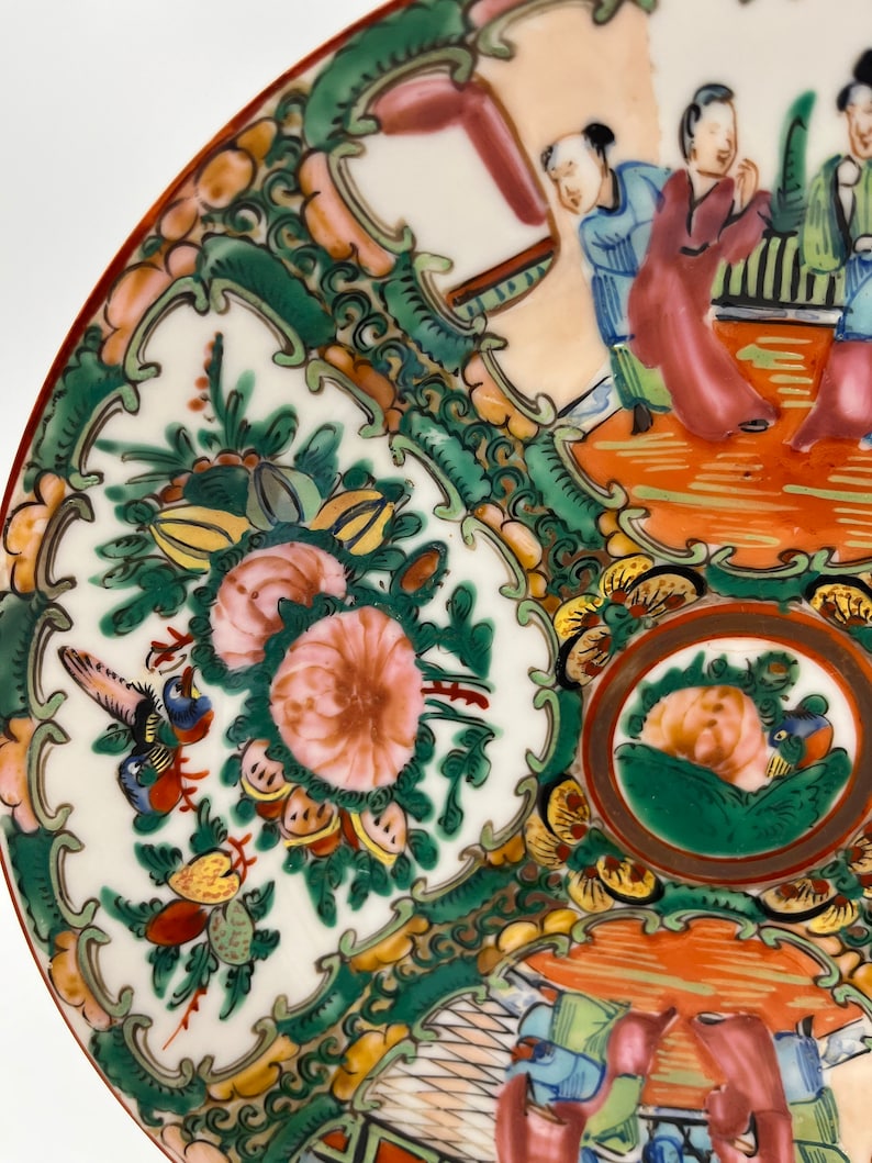 Antique Rose Medallion Chinese Porcelain 8.5 Inch Dinner Plate Circa