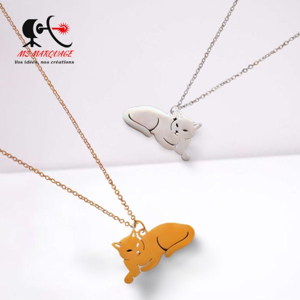 Breloque - pendentif chat couché en acier inoxydable couleur or ou argent brillant personnalisable