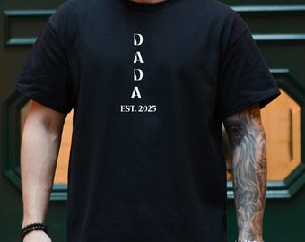 Dada Sweatshirt Personalised With Name, Father T-Shirt Gift, Expecting Dad Announcement Tee, Father’s Day Hoodie, Cool Dad Shirt, Best Dada