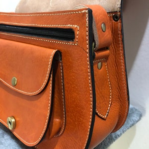 Joli sac à bandoulière artisanal fait-main en cuir véritable, NEUF image 9