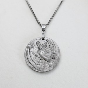 Natural Muonionalusta meteorite carving Vampire , Bat pendant，Muonionalusta meteorite Necklace,Gift, specimen, collection