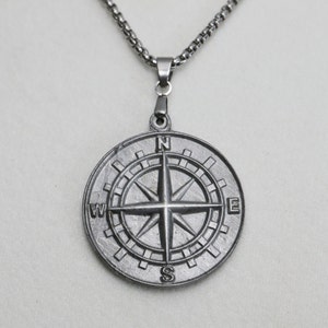 Natural Muonionalusta meteorite carving compass pendant，Muonionalusta meteorite Necklace,Gift, specimen, collection