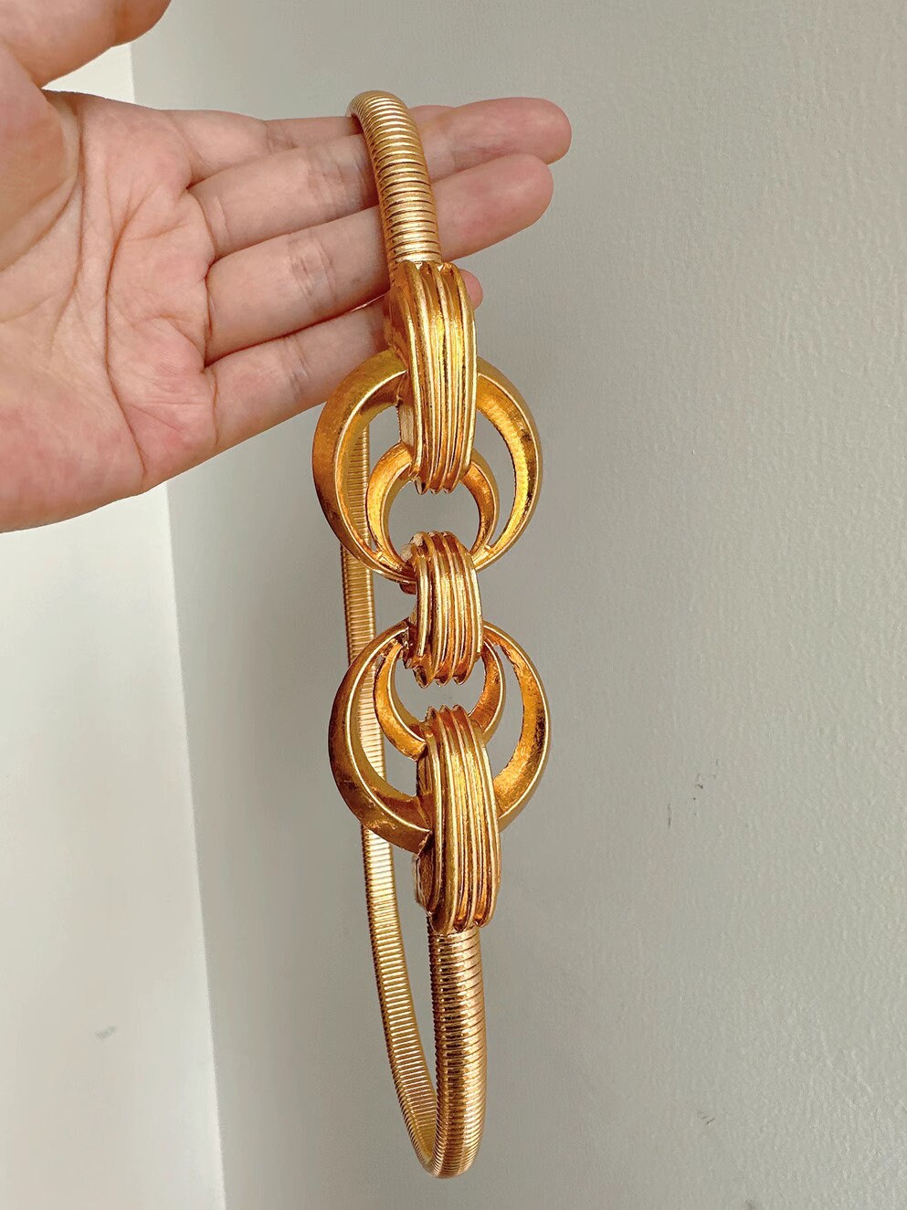 VINTAGE gold geometrical waist belt 39 inches long Accessories | Vintage Gold Geometrical Waist Belt 39 Inches  main image 3