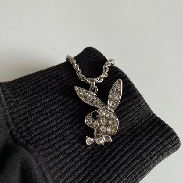 Collier de diamants Playboy Bunny en acier inoxydable de l'an 2000