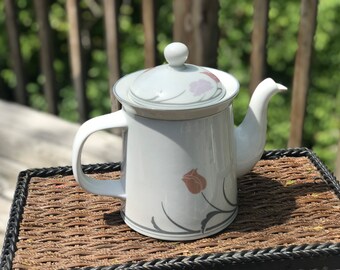 Rose Pot - Vintage Teapot