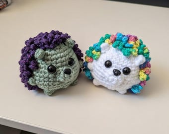 Molde de crochê amigurumi de ouriço-cacheiro sem costura em PDF, brinquedo de pelúcia para download.