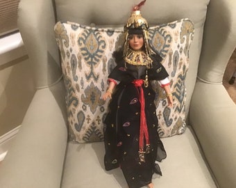 Magnífica muñeca egipcia Cleopatra de gran tamaño