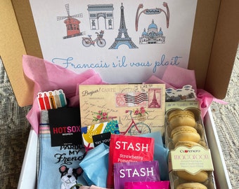 Paris Box- je ne sais quoi! For thé Paris lover. This beautiful box has it all!