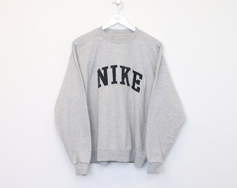 Vintage Nike Sweatshirt in Grau. Passt am besten zu S