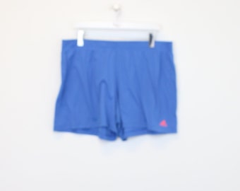 Vintage Adidas Shorts in blau. Passt am besten XL