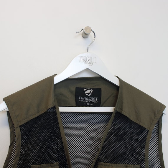 Vintage Forecast vest in Khaki. Best fits L - image 4