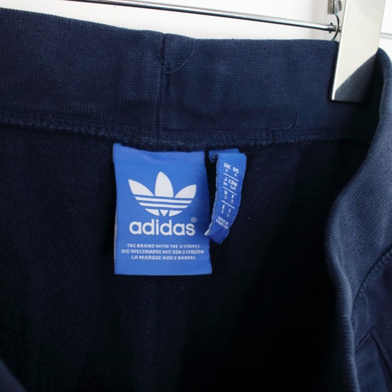 Adidas originals deals navy joggers