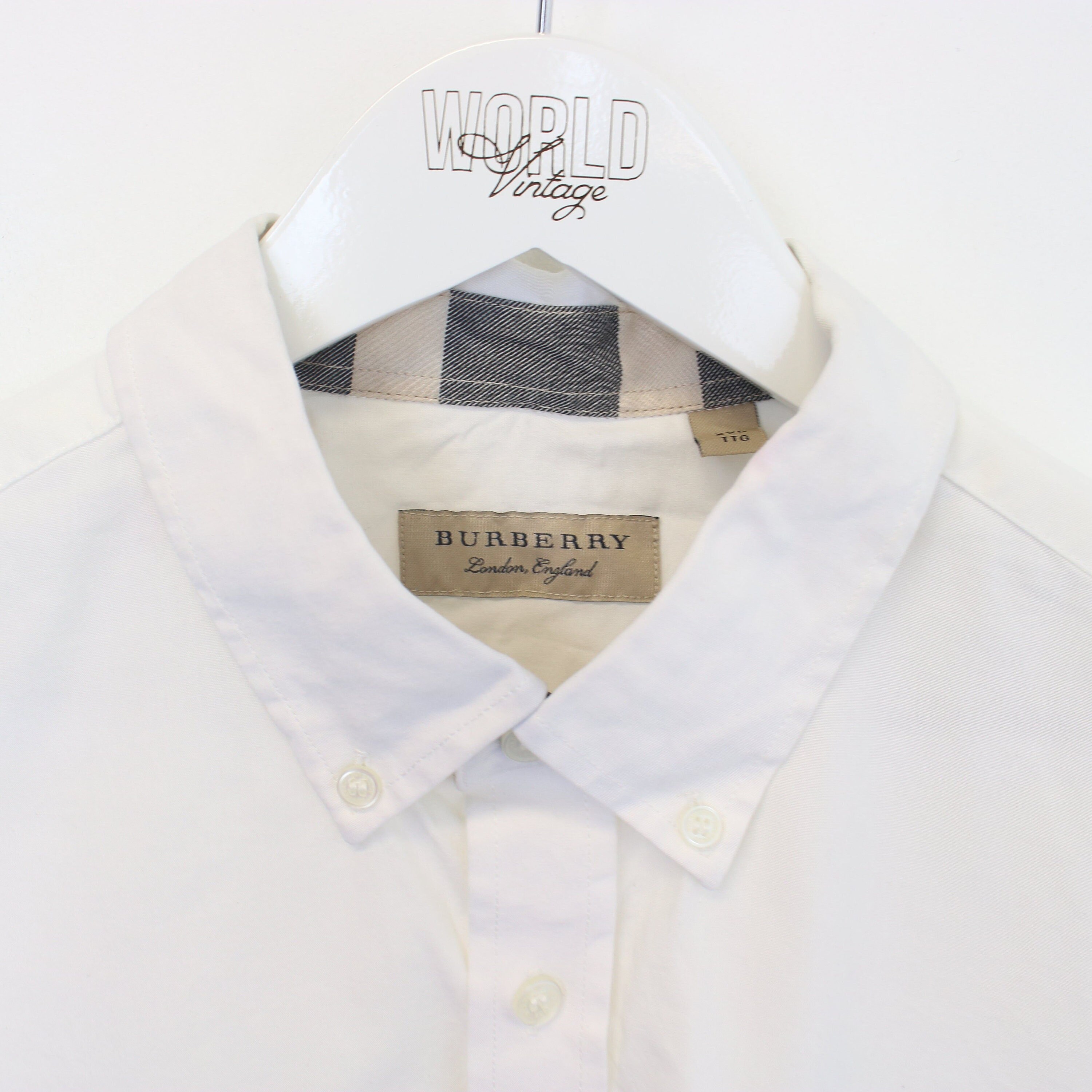 Burberry r world sale