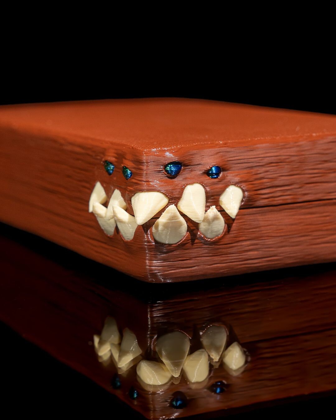 Caja De Almacenamiento De Dados De Madera – Cofre Cuadrado De 12x12x10 Cm, Resistente Y Elegante, Ideal Para Entusiastas De Juegos De Mesa Y Coleccionistas