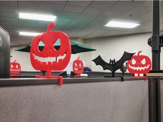 Cubicle Halloween Decoration Ideas in 2023