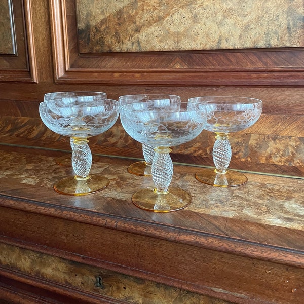 5 handgeschliffene Sektschalen Champagnerschalen Kristall Theresienthal Pieroth mit Hummelschliff und gedrehtem Stiel