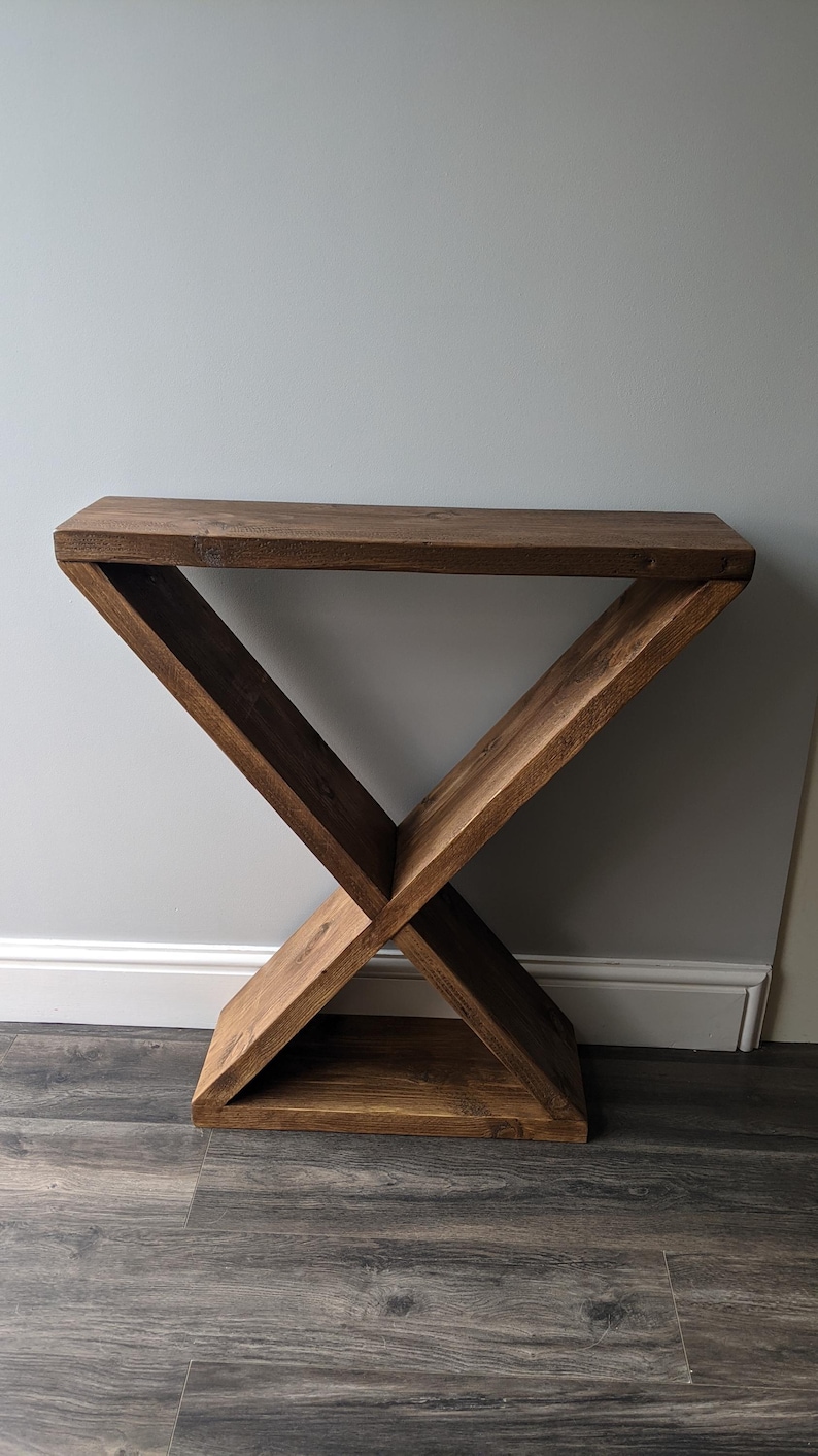 Mueble de pasillo rústico de madera hecho a mano: consola con estantería en ángulo Church Oak