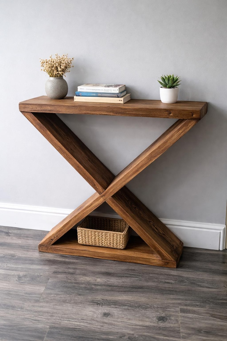 Puede incluir: Un juego de tres tazas de cer&aacute;mica con acabado mate moteado. Las tazas son de color crema, gris claro y gris oscuro. Cada taza tiene un dise&ntilde;o simple y minimalista.