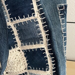 Shopper van gerecyclede jeans met gehaakte accenten afbeelding 7