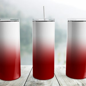 Könnte beinhalten: Drei Edelstahlbecher mit einem rot-weißen Ombre-Design. Die Becher haben Deckel und Strohhalme.
