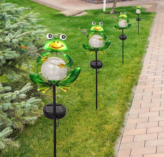 yard solar decorations