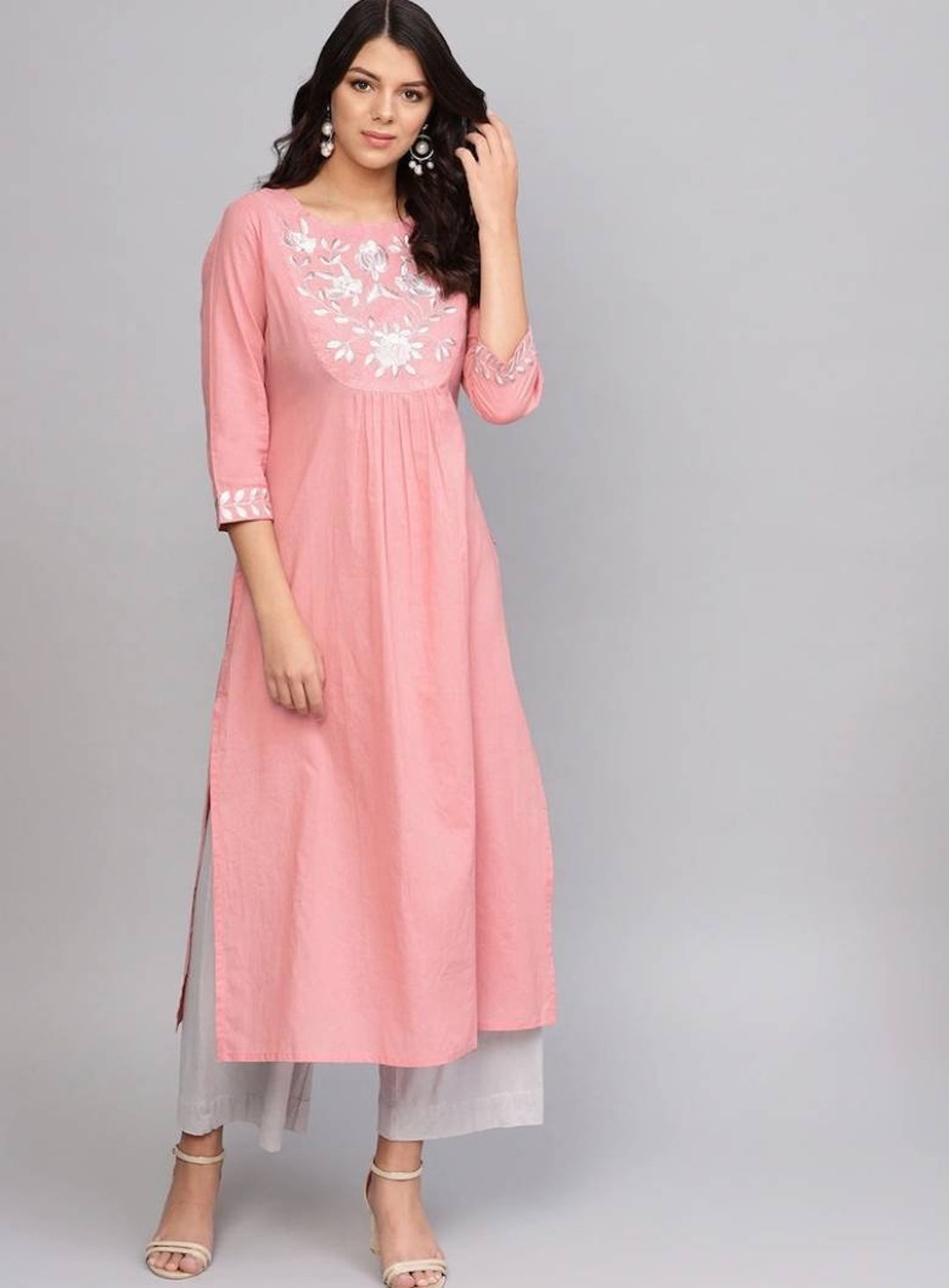 Bold Pink Paisley Plus Size Kurti – Artistic & Vibrant Elegance main image 1