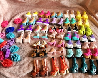 Different type of shoes and hair brushes for Bratz dolls lot