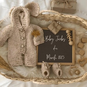 Digital Personalized Pregnancy Announcement, Elegant Vintage Themed Baby Reveal, Custom Baby Reveal, Gender Neutral Announcement