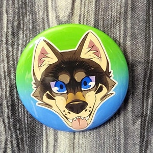 Wolf Button Pin