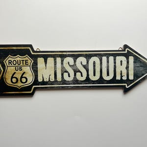 Missouri Arrow Route 66 Cartello stradale in legno Decorazione vintage da parete per cartello da garage Stile rustico vintage 13,5 x 4,5 vecchio cartello stradale