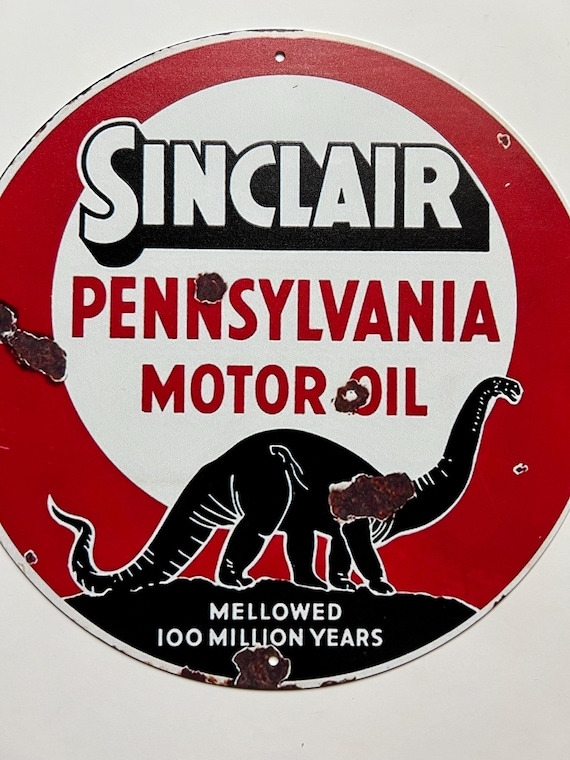 Sinclair Opaline Motor Oil Sign – Round Tin, Vintage Green, Garage