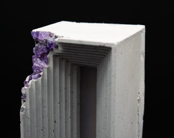 Crystal Concrete LED Table Lamp: Modern Industrial Decor