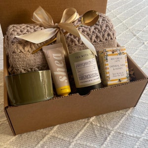 Sympathy Care Geschenk für sie, alles Gute zum Geburtstag Hygge Geschenkbox mit Decke, Senden Liebesgeschenk für Mama, Trauergeschenk, ihre Geschenk Ermutigung