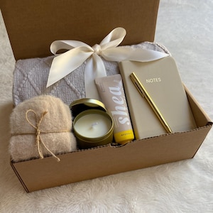 Hygge Gift for Women, Gift Box for Women, Sending a Gift Hug Basket, Self Care Box, Thinking of You Care Package, Thank You Gift Box
