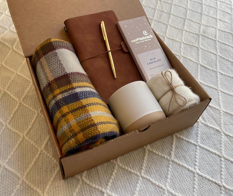 Hygge Gift Box for Her, Gift Box for Her, Self Care Gift Set, Gift Box