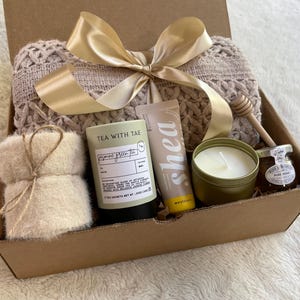 Self Care Package For Women, Gifts for New Her Mom, Cozy Gift Box with Blanket, Classy Gift Basket for Her, Hygge Gift, Gift Box for Women