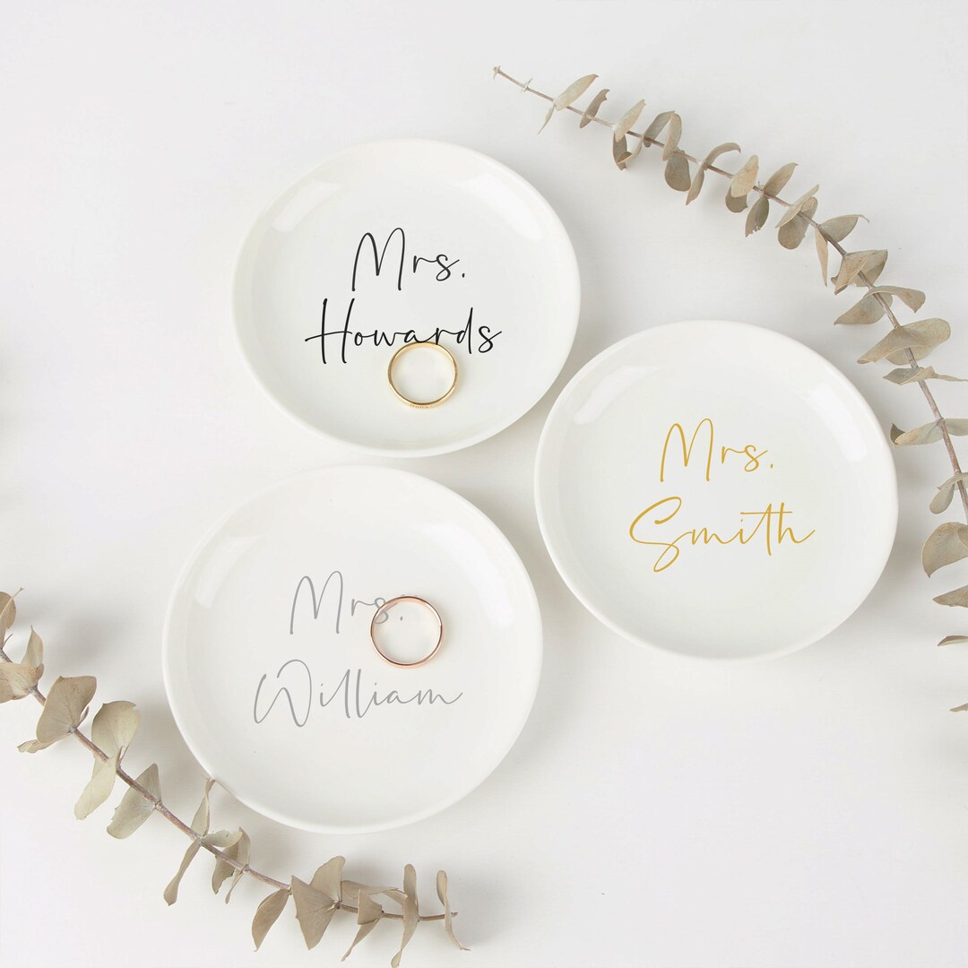 Custom Mrs Ring Dish,wedding Ring Dish,jewelry Dish,wedding Engagement Gifts,bride to Be Ring