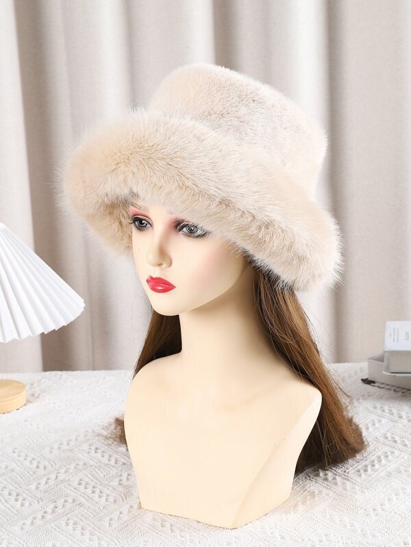 Pink Louis Inspired Furry Bucket – Lexxi j. Collections